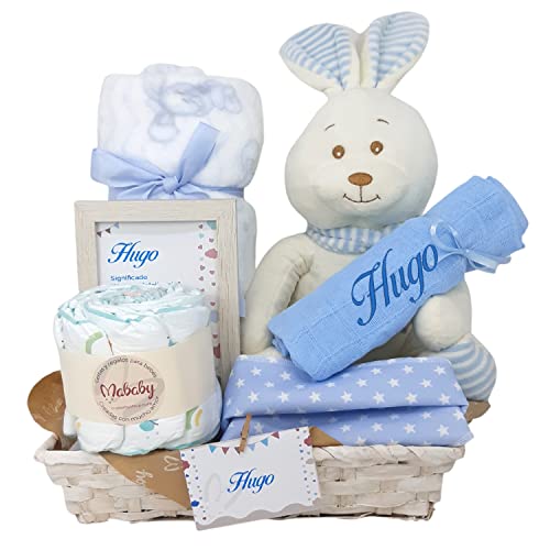 Mababyshop Happy Rabbits, Canastilla Bebé Personalizada, Manta y Peluche Recién Nacido. Cesta Regalo Bebe con Muselina Personalizada, Babero y Pañales (Azul)